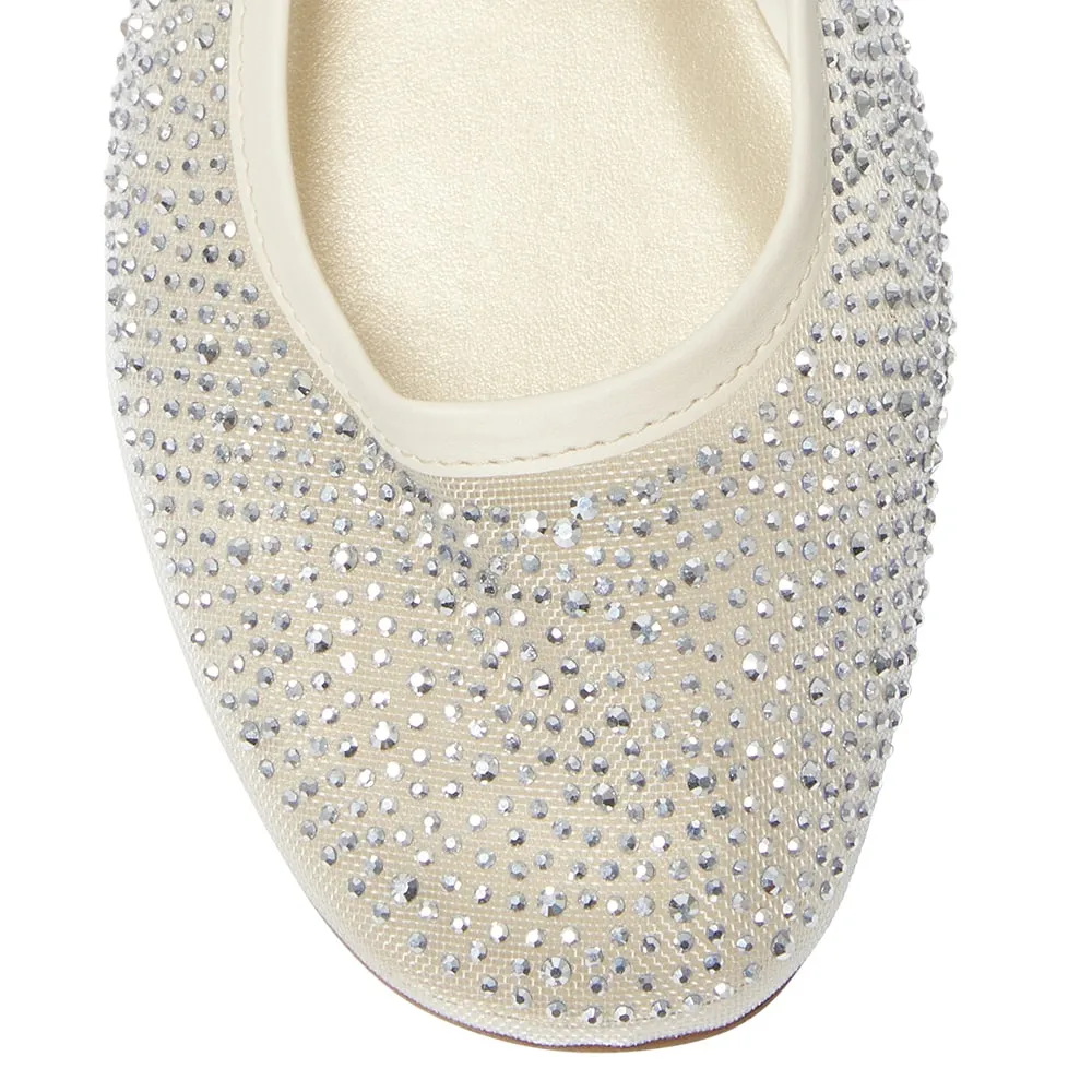 Topaz Flat in Ivory Smooth