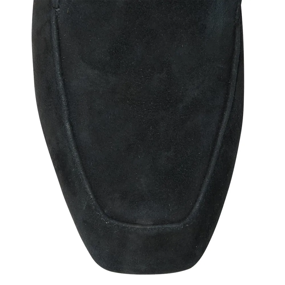 Tuxedo Loafer in Black Suede