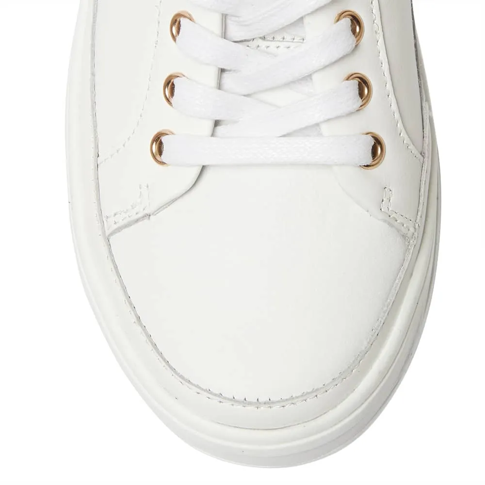 Uruguay Sneaker in White Leather
