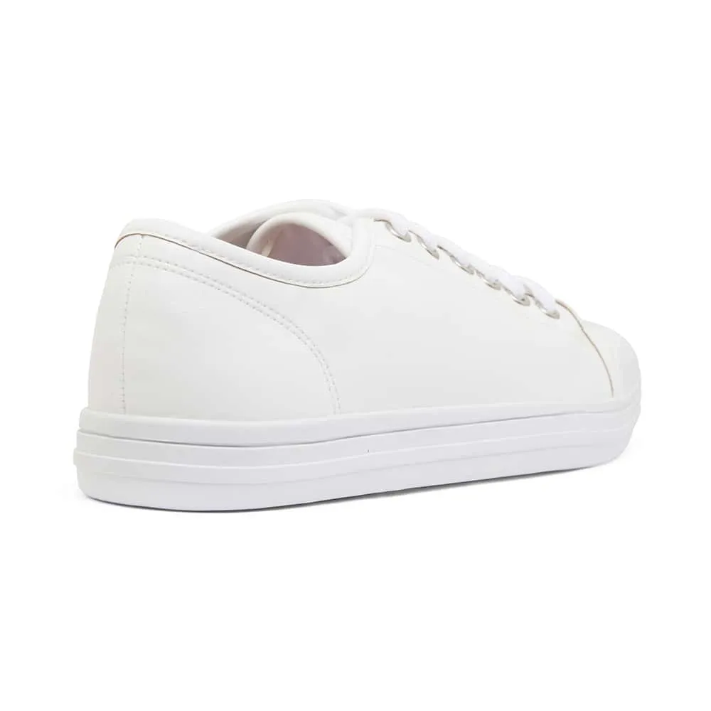 Veto Sneaker in White Smooth
