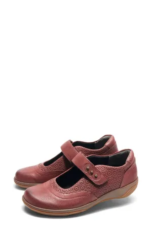 Women's Aloe Mary Jane Shoes In Dark Cherry