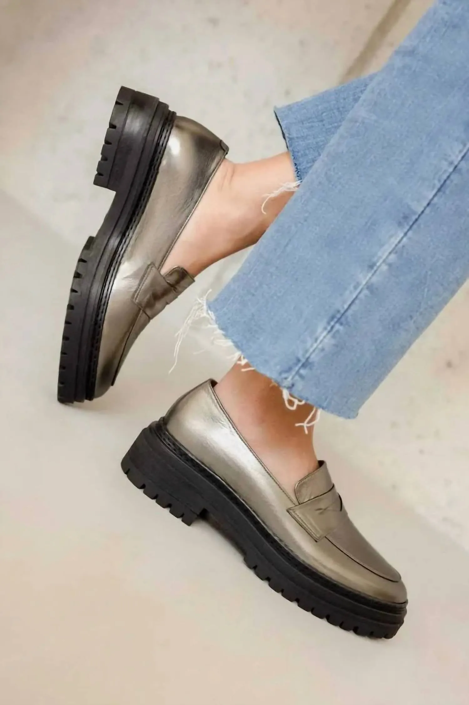 Women's Amalia Loafer In Cosmic Silver