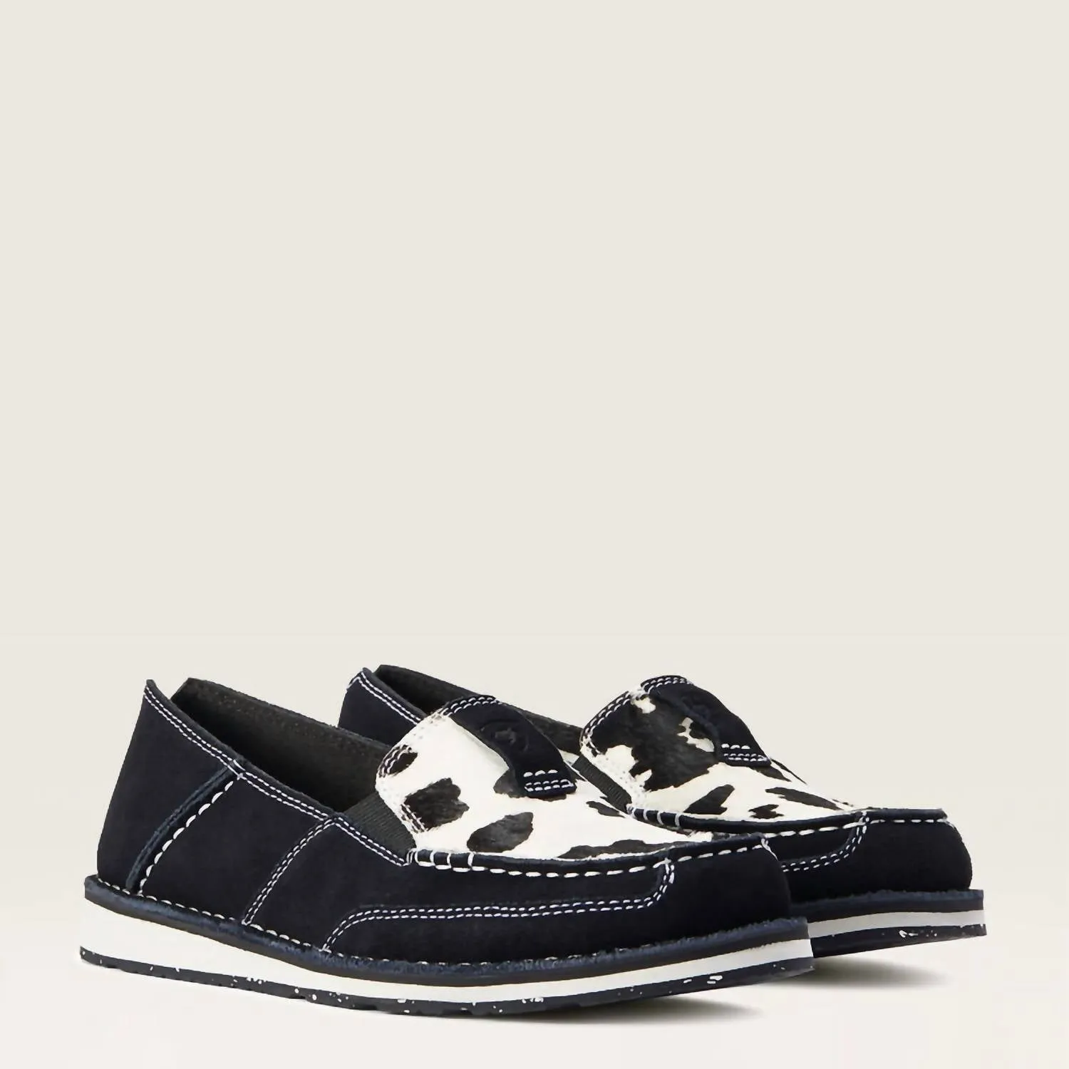 Women's Cruiser Shoes In Black/white