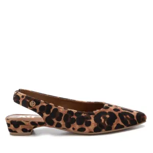 Women's Flat Shoes In Camel