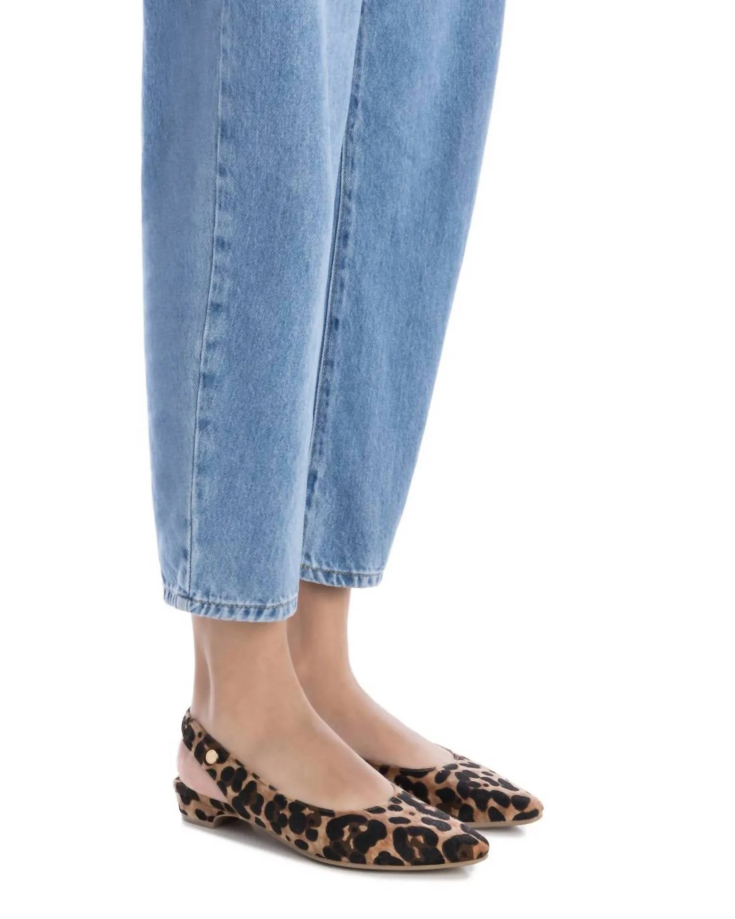 Women's Flat Shoes In Camel