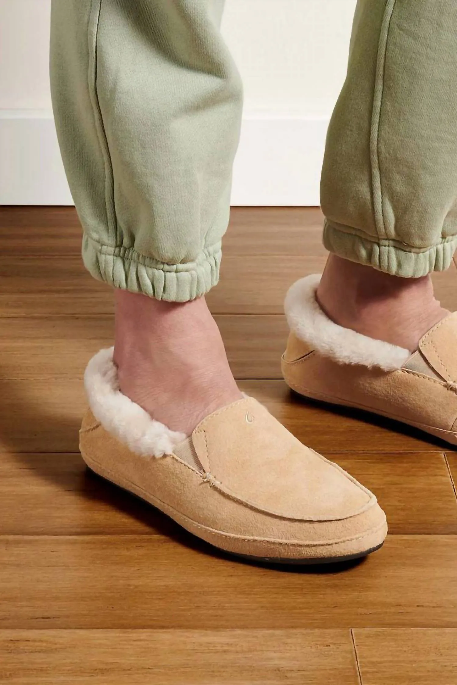 Women's Ku'una Slippers In Golden Sand