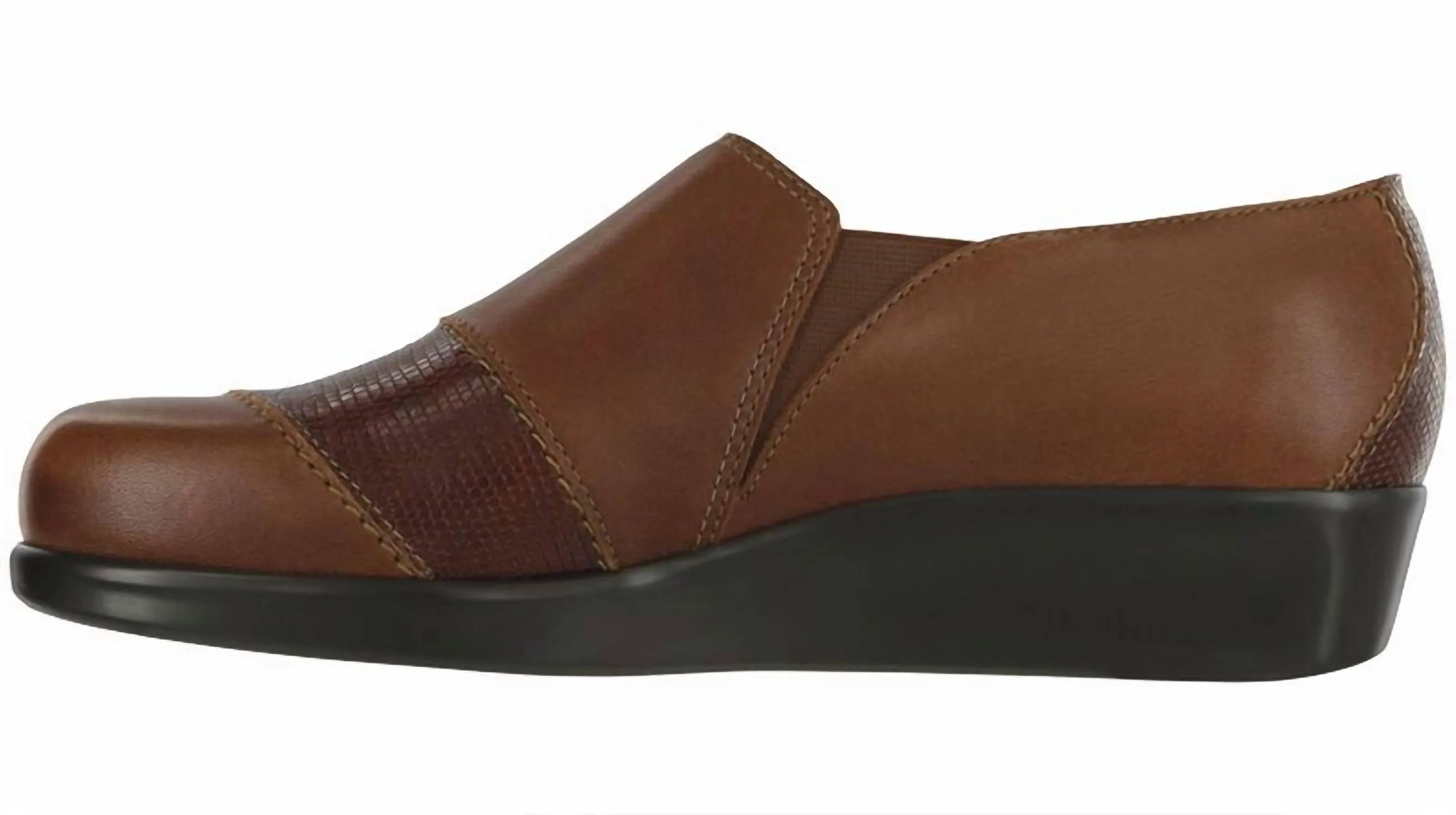 Women's Nora Slip-On Loafer In Auburn