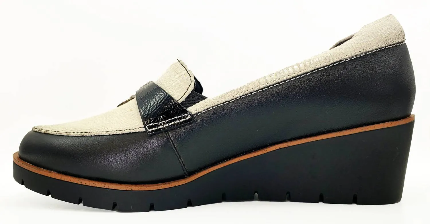 Women's Pamplona Wedge Loafer In Black/oyster
