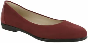 Women's Scenic Ballet Flat In Red
