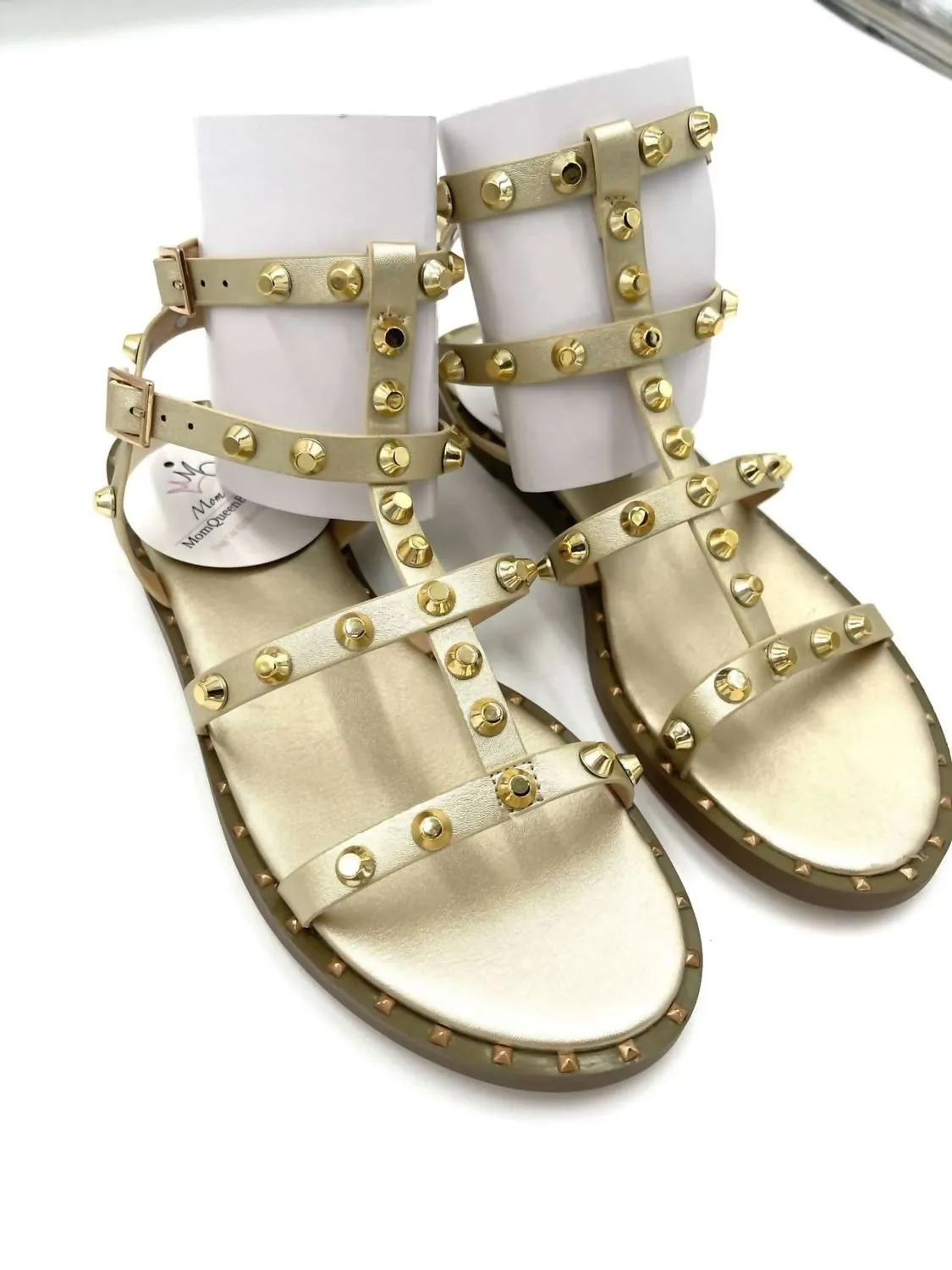 Women's Studded Flat Sandals In Gold