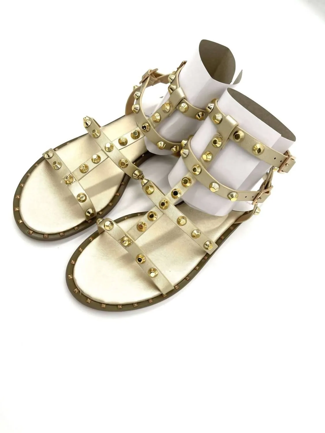 Women's Studded Flat Sandals In Gold