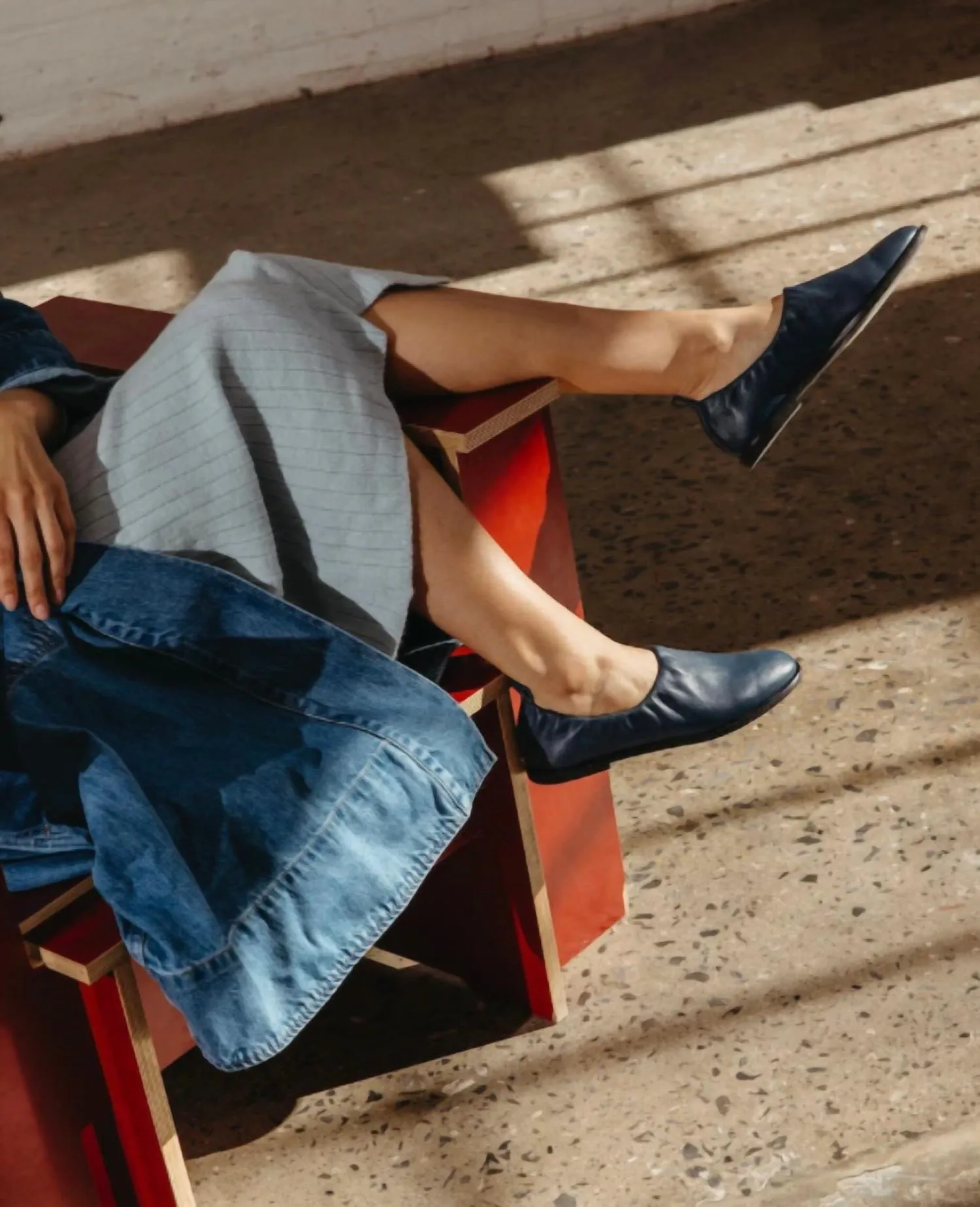 Women's Yano Classic Slip On Flat In Jeans Leather