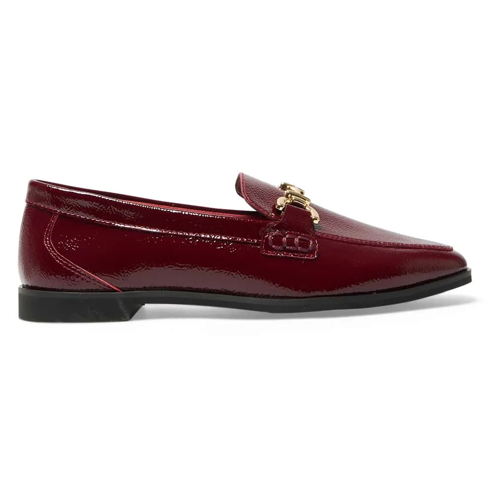 Zanna Loafer in Wine Crinkle Patent Patent